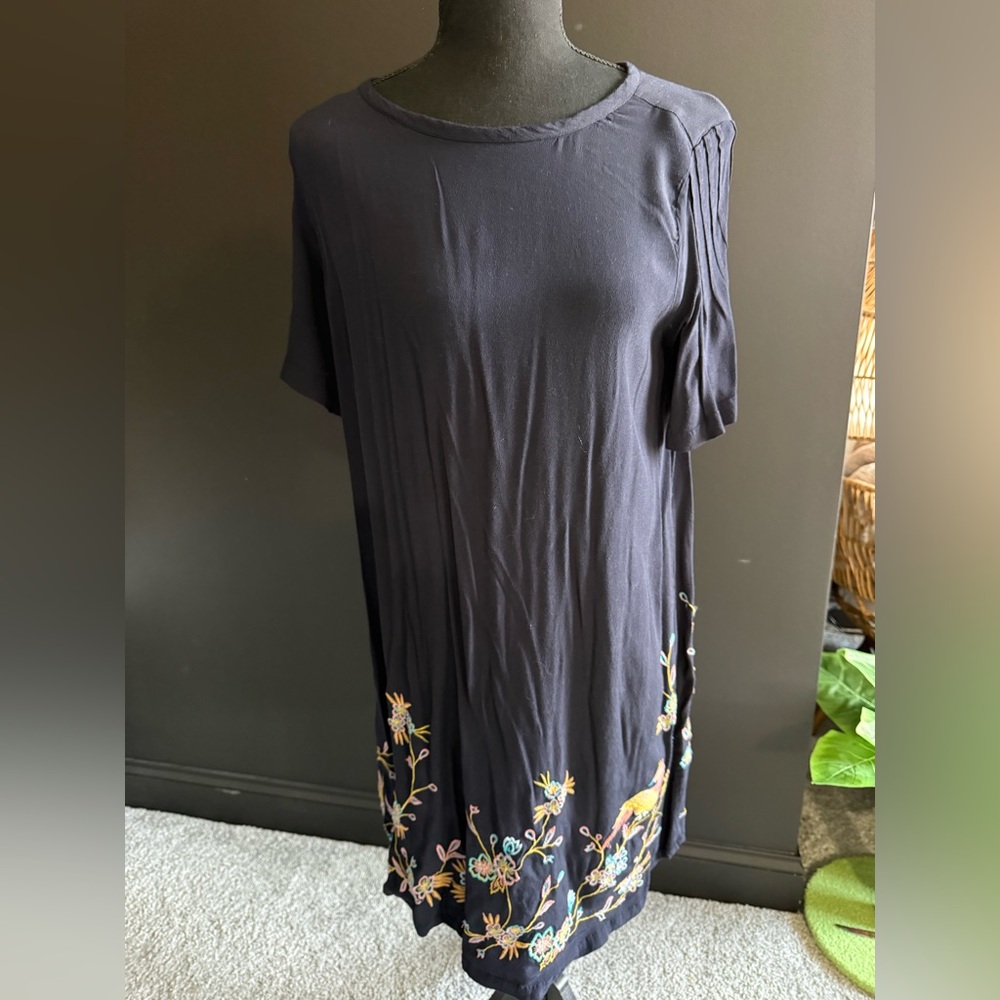 LOFT Black Short-Sleeve Tunic with Colorful Floral Embroidery